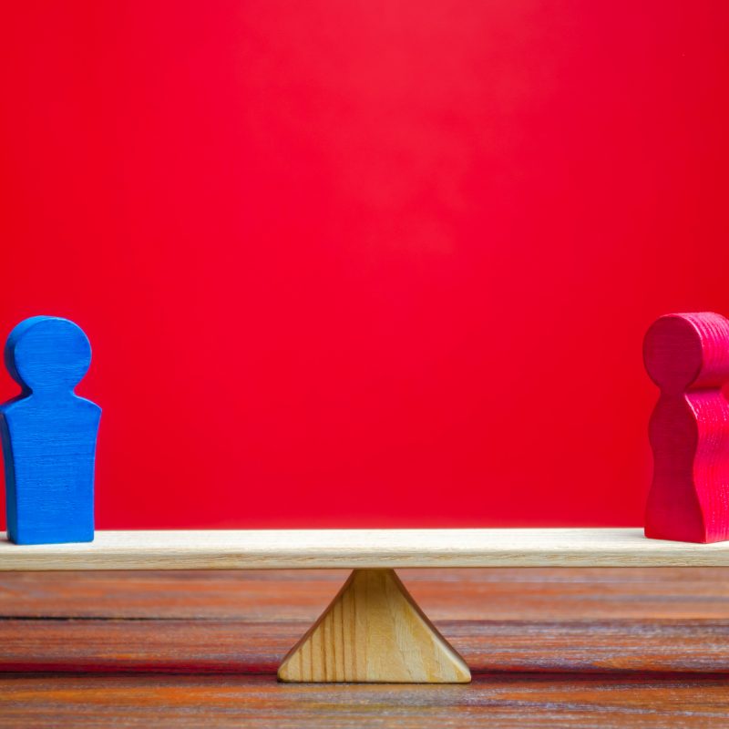 gaya-igualdad-familia-hombre-mujer